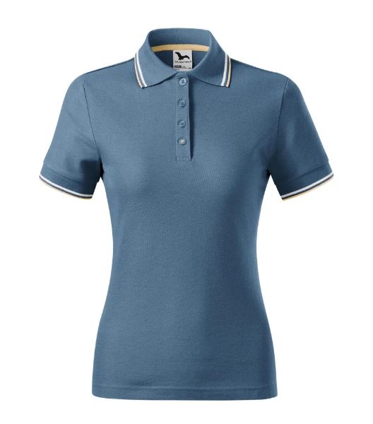 60_A_Woman's Polo T-shirt Focus