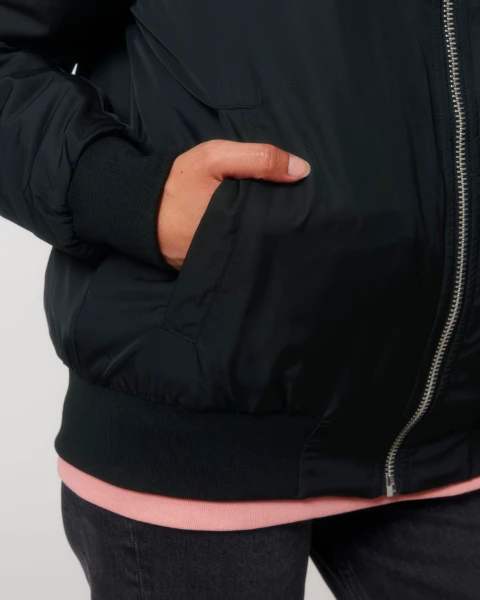 Bomber_C002_