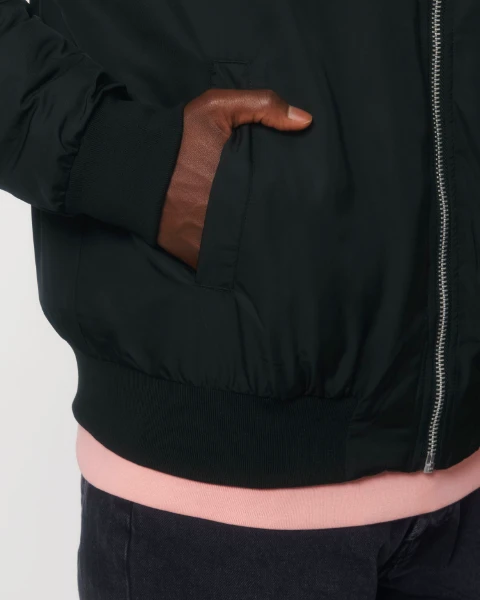 Bomber_C002_