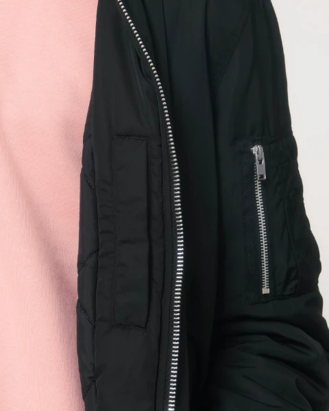Bomber_C002_