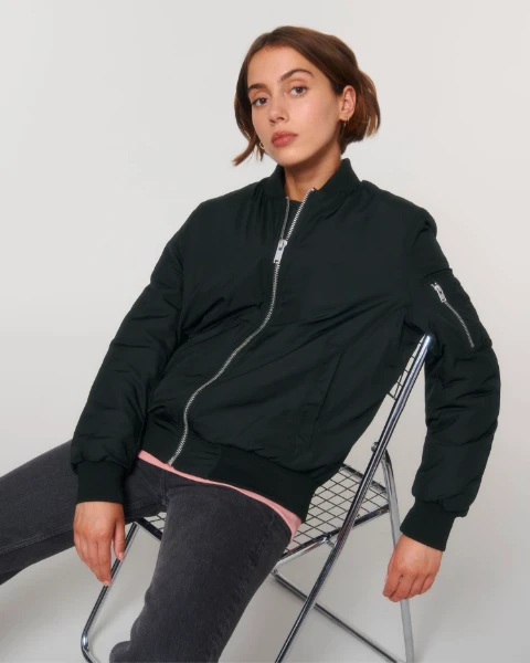 Bomber_C002_